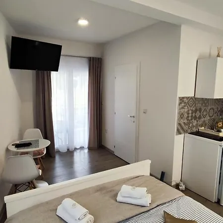 Toki Balkana Apartmán *